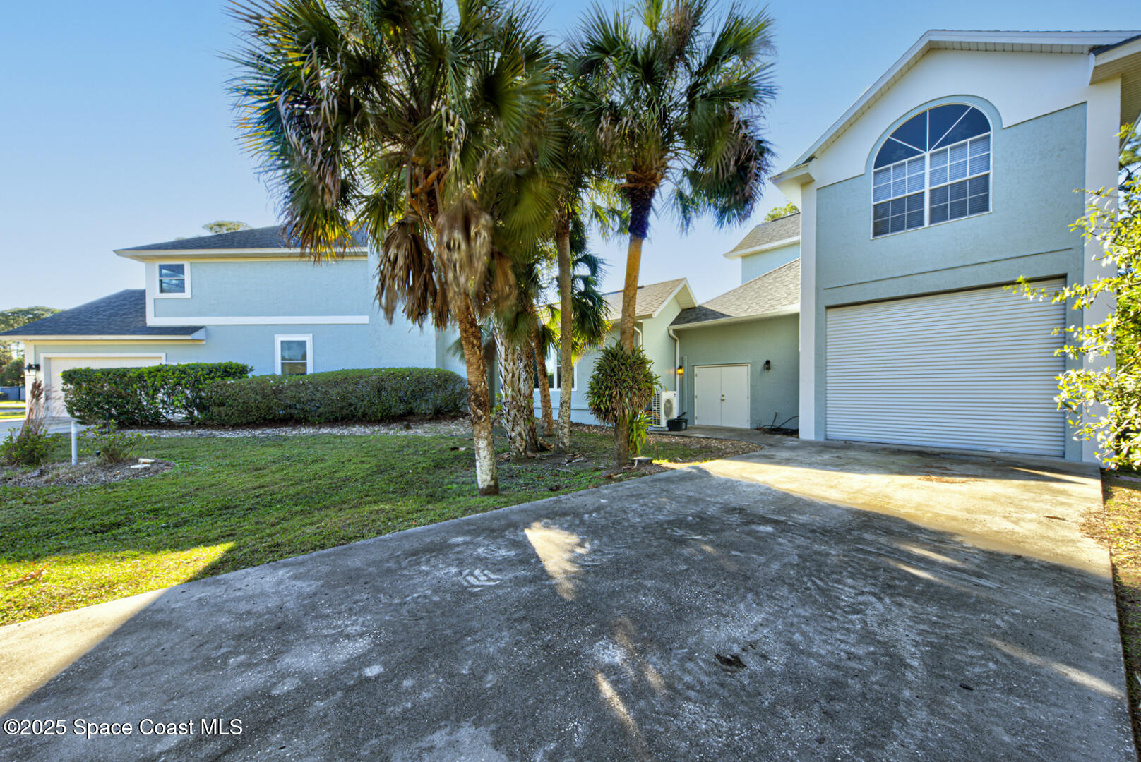 1817 Laurel Oak Drive S