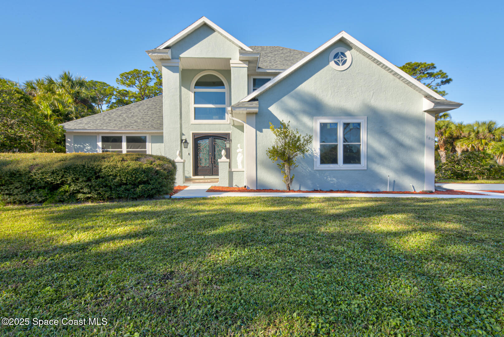 1817 Laurel Oak Drive S