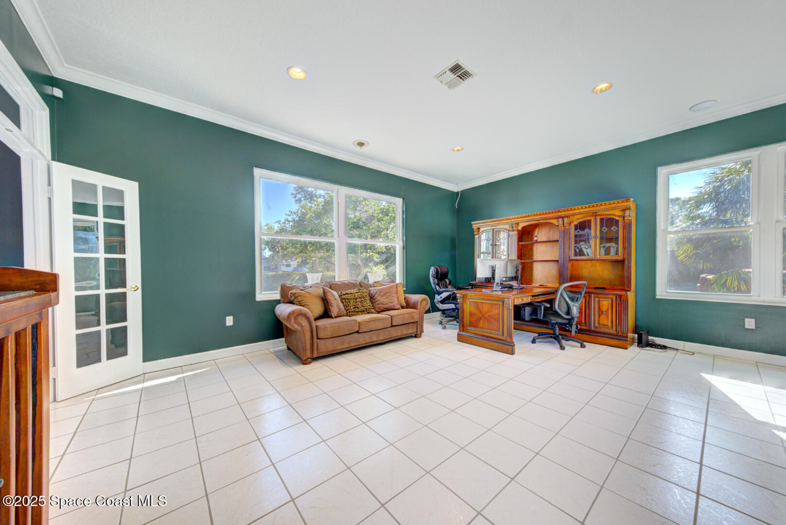 1817 Laurel Oak Drive S