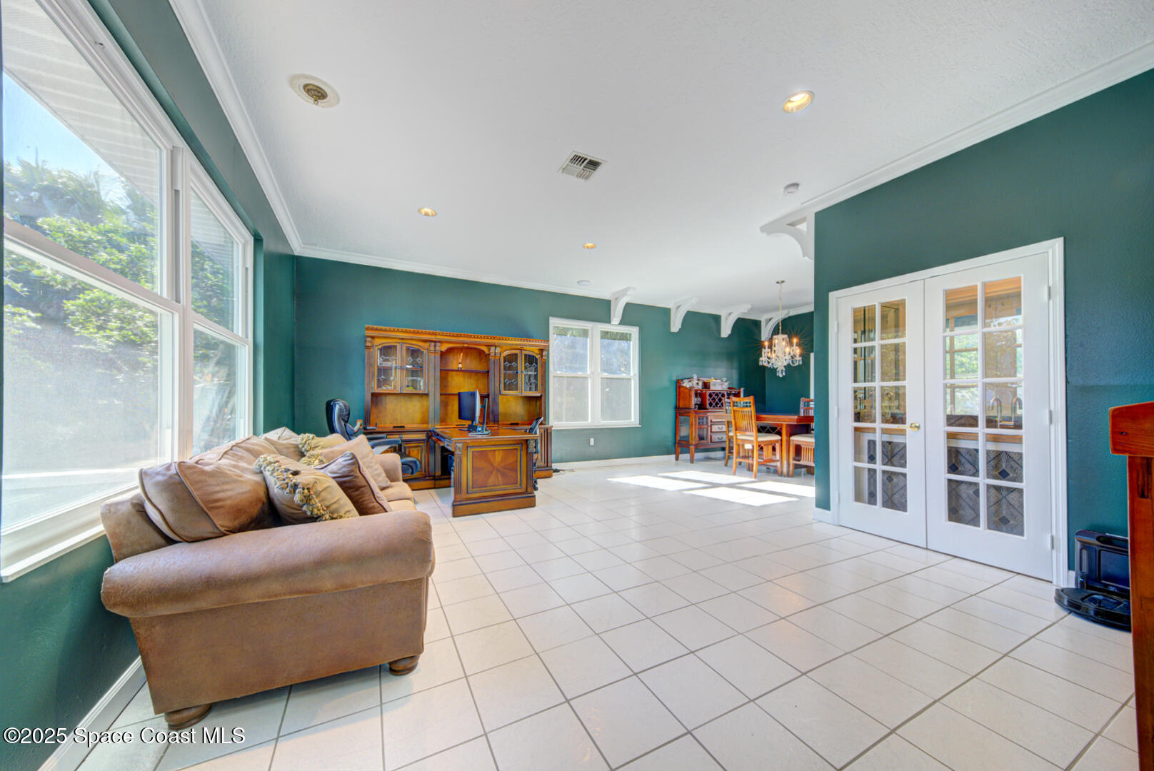 1817 Laurel Oak Drive S