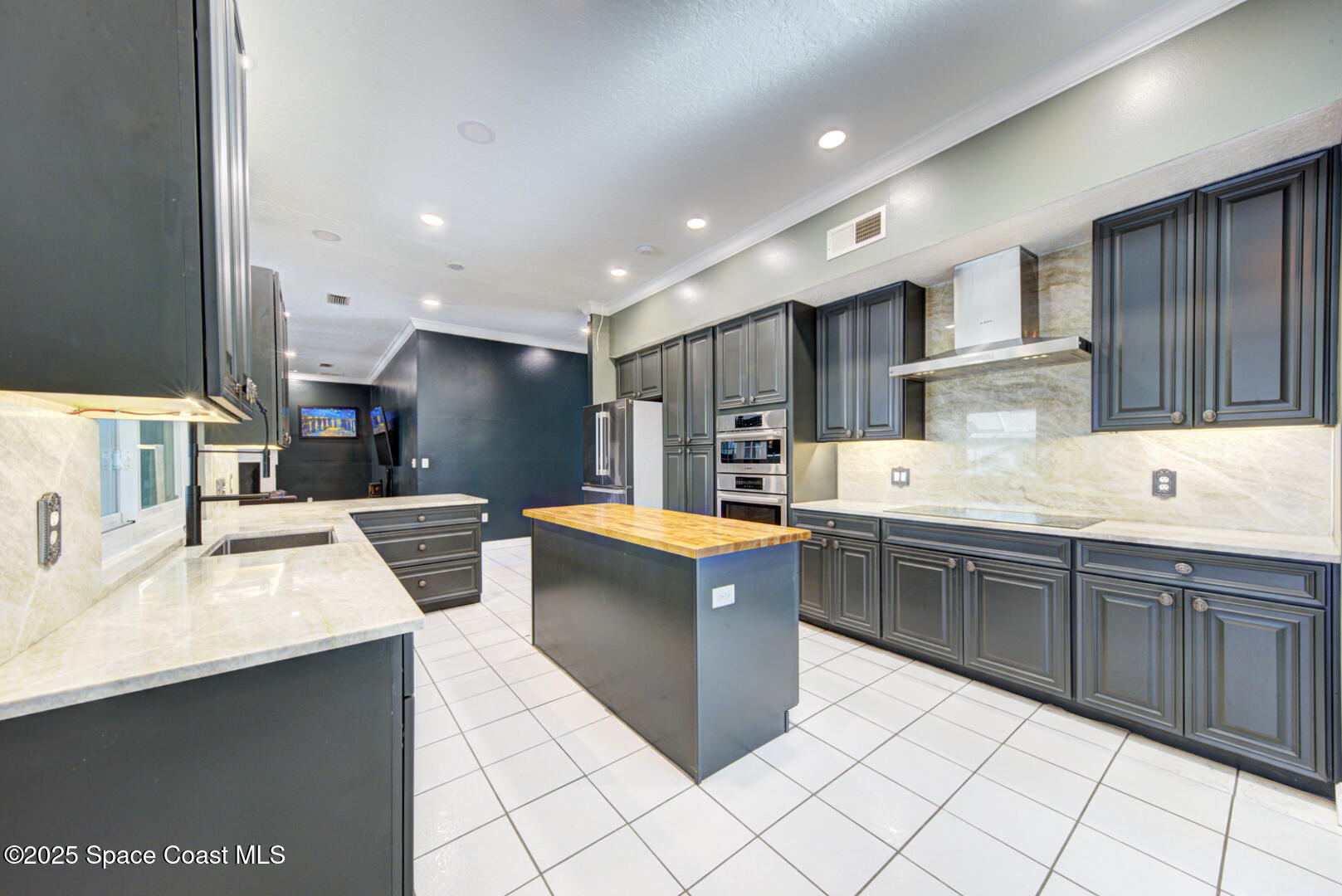 1817 Laurel Oak Drive S