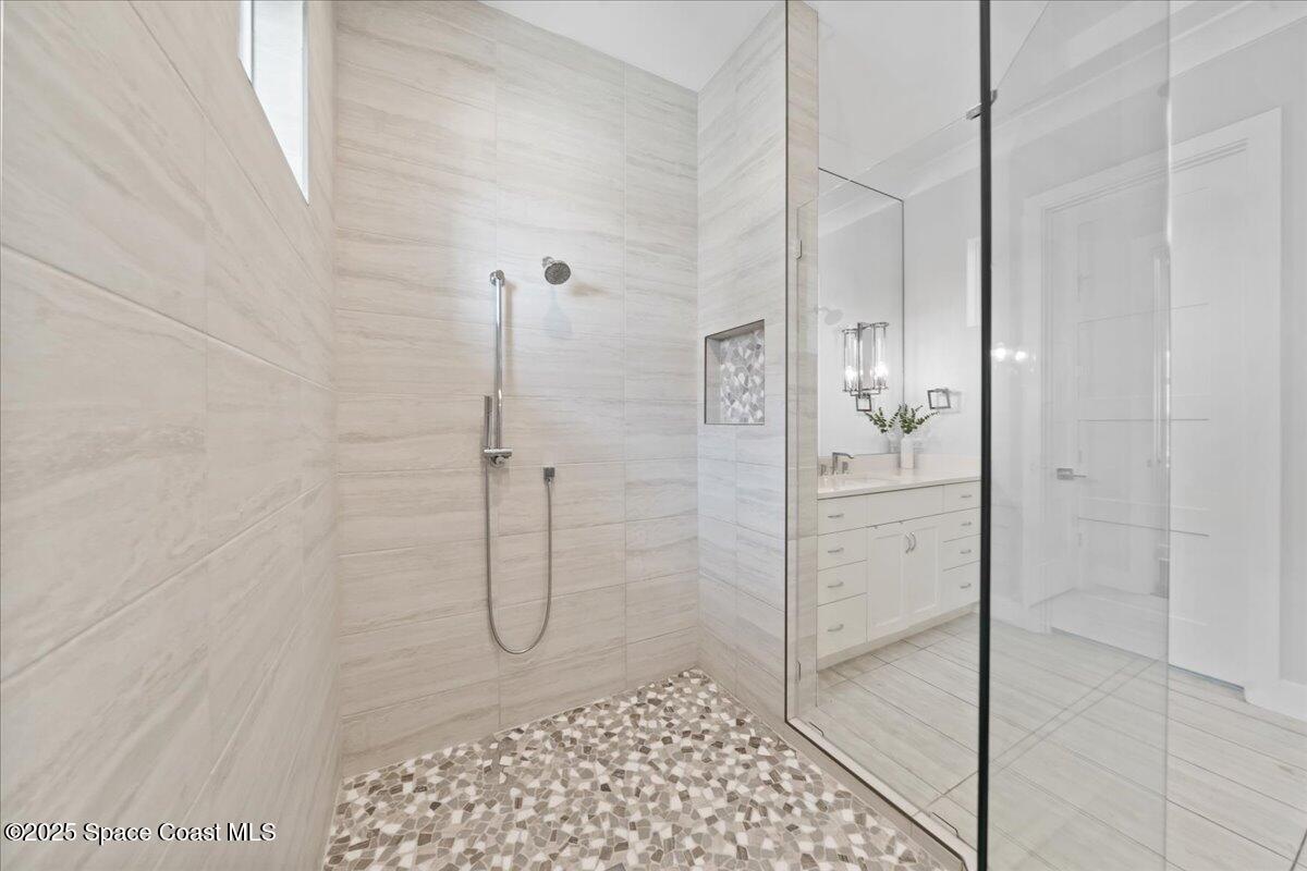 3698 Lake Adelaide Place