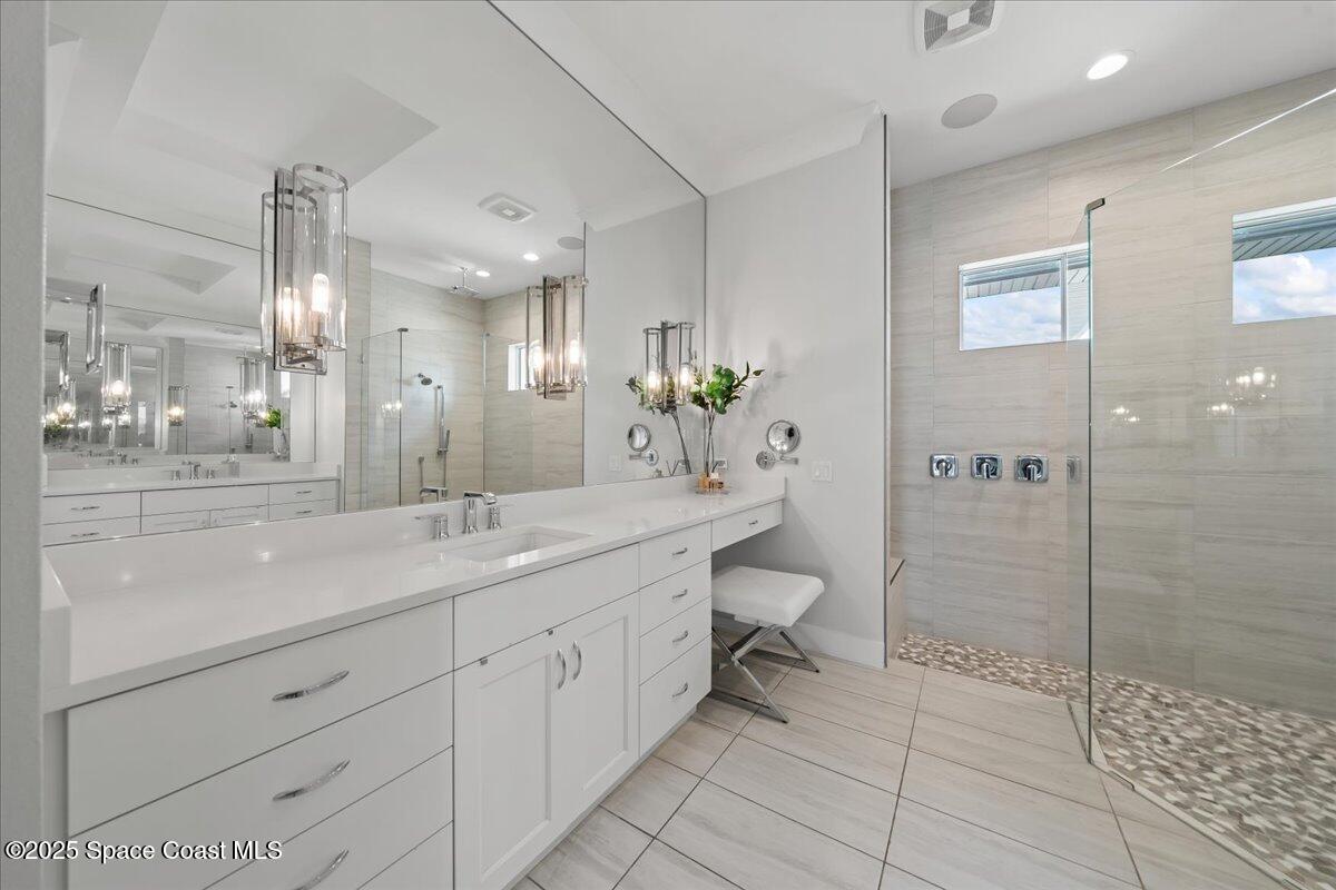 3698 Lake Adelaide Place