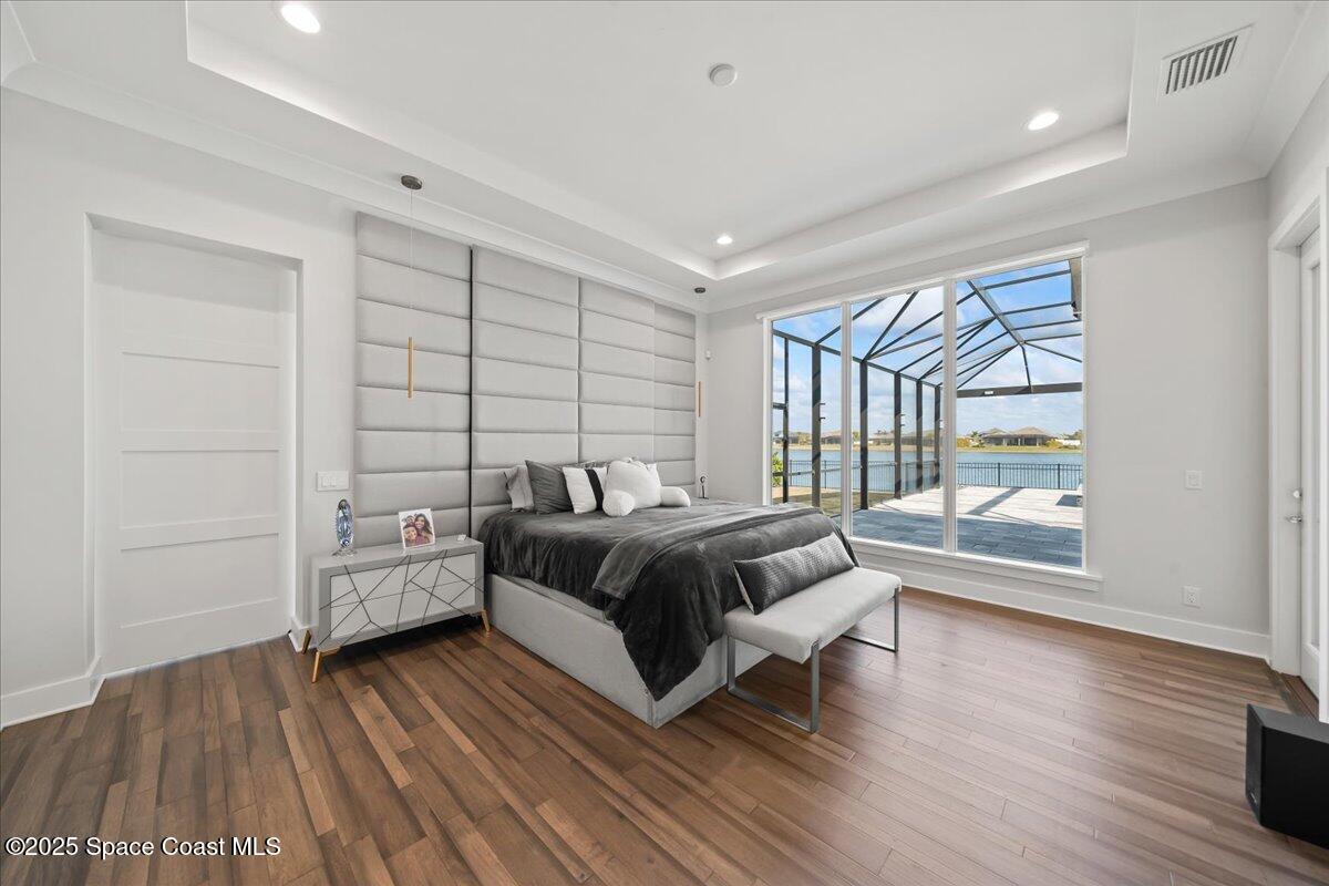 3698 Lake Adelaide Place