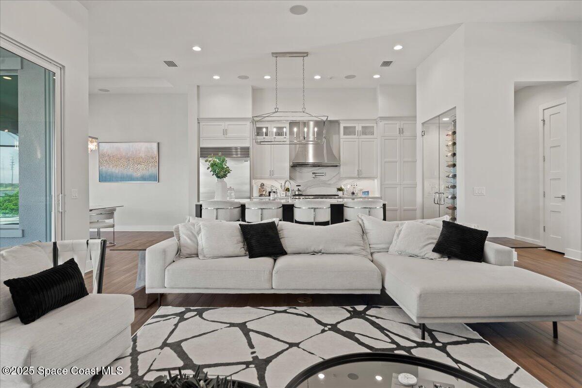 3698 Lake Adelaide Place