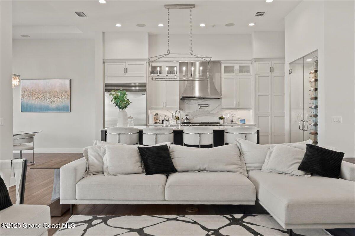 3698 Lake Adelaide Place