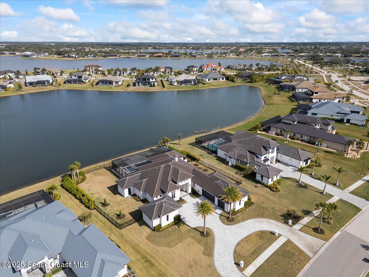 3698 Lake Adelaide Place