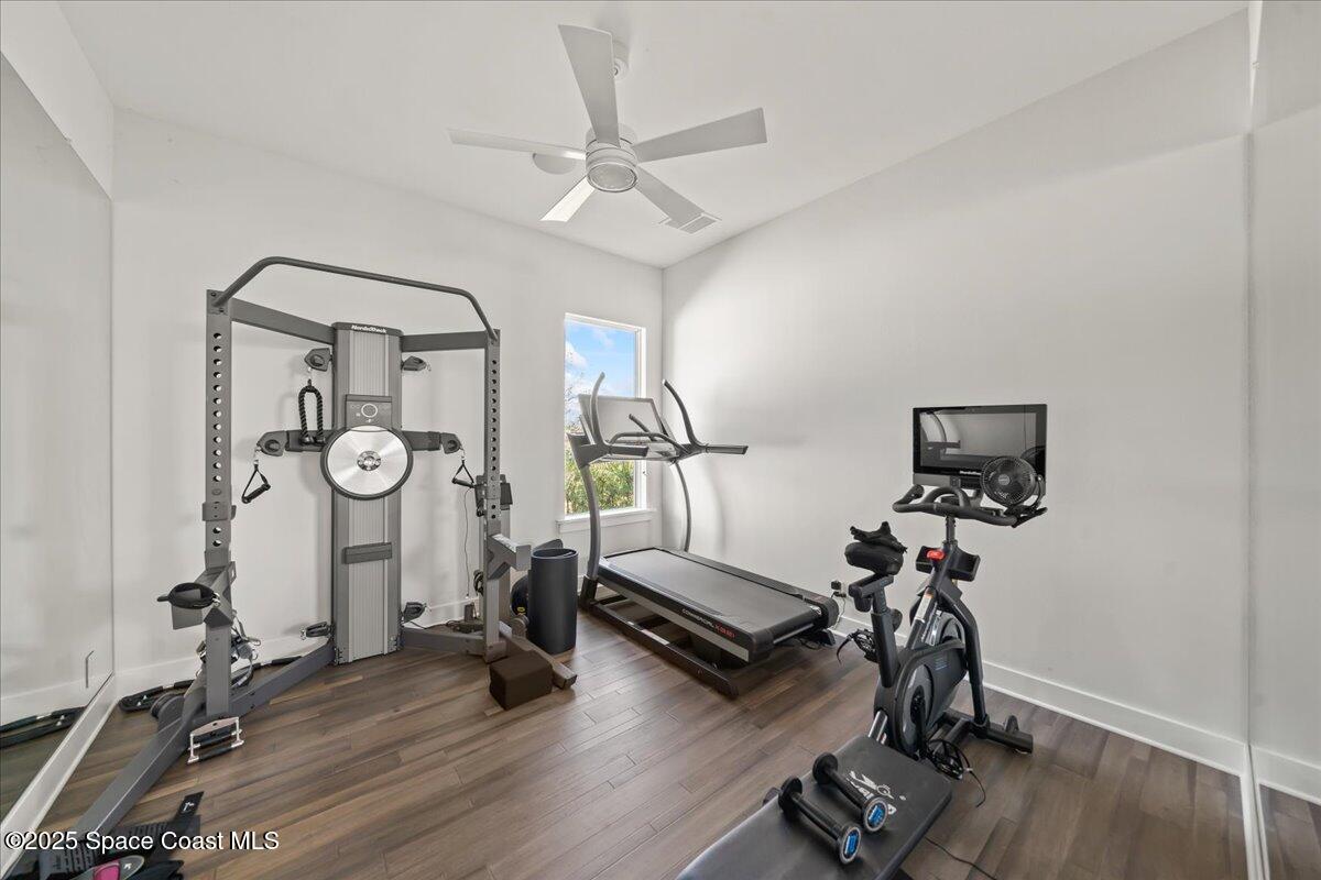 3698 Lake Adelaide Place