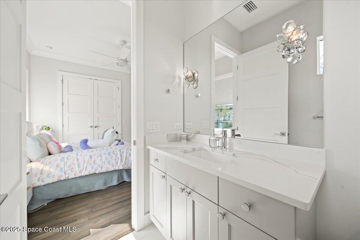 3698 Lake Adelaide Place