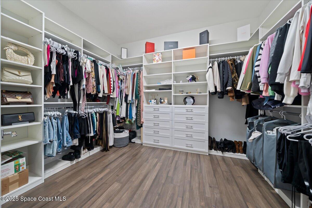 3698 Lake Adelaide Place