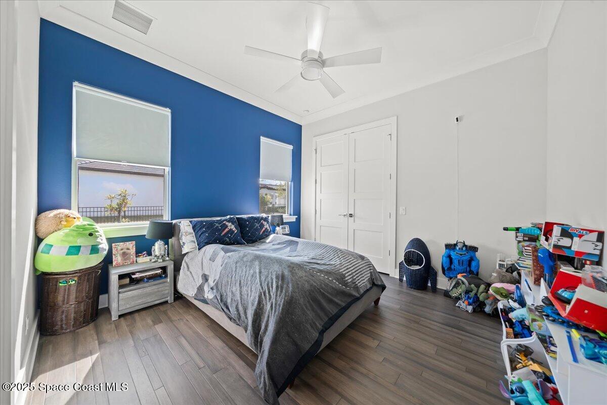 3698 Lake Adelaide Place