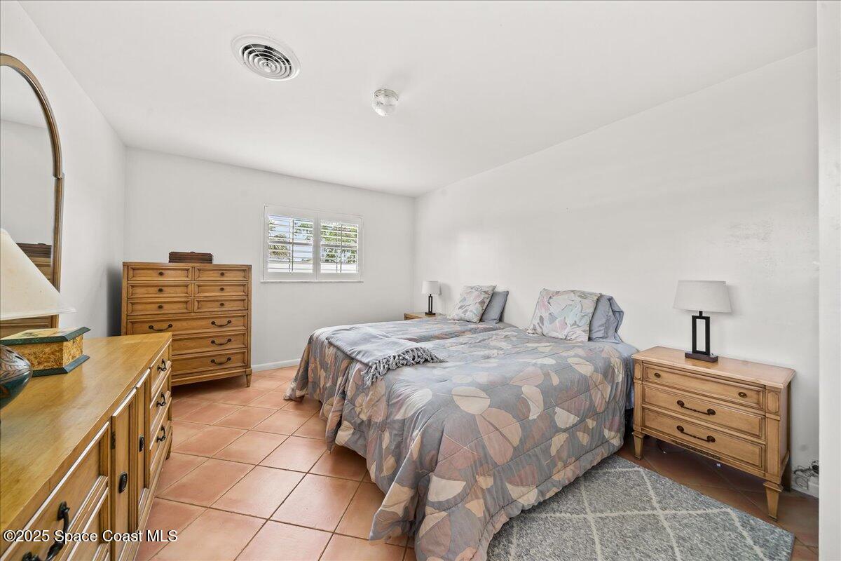 1790 Bay Shore Drive