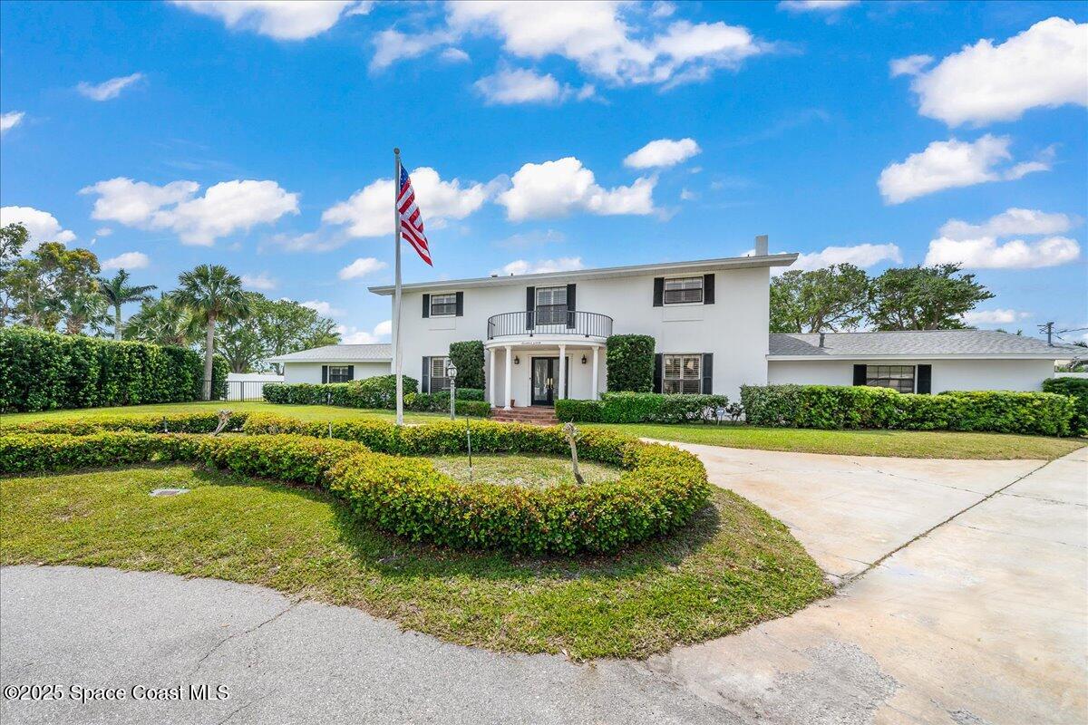 1790 Bay Shore Drive