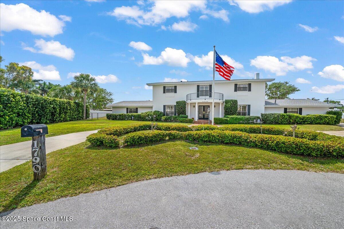 1790 Bay Shore Drive