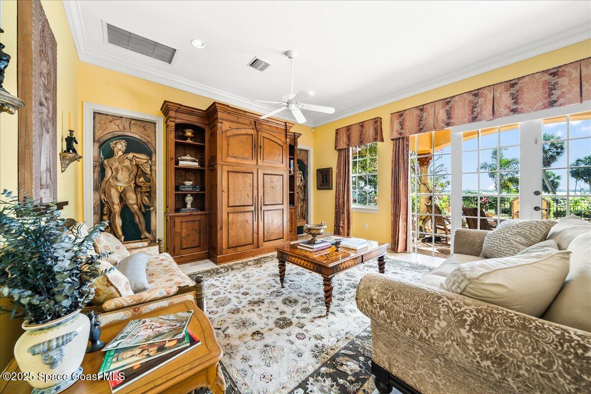 9340 S Tropical Trail