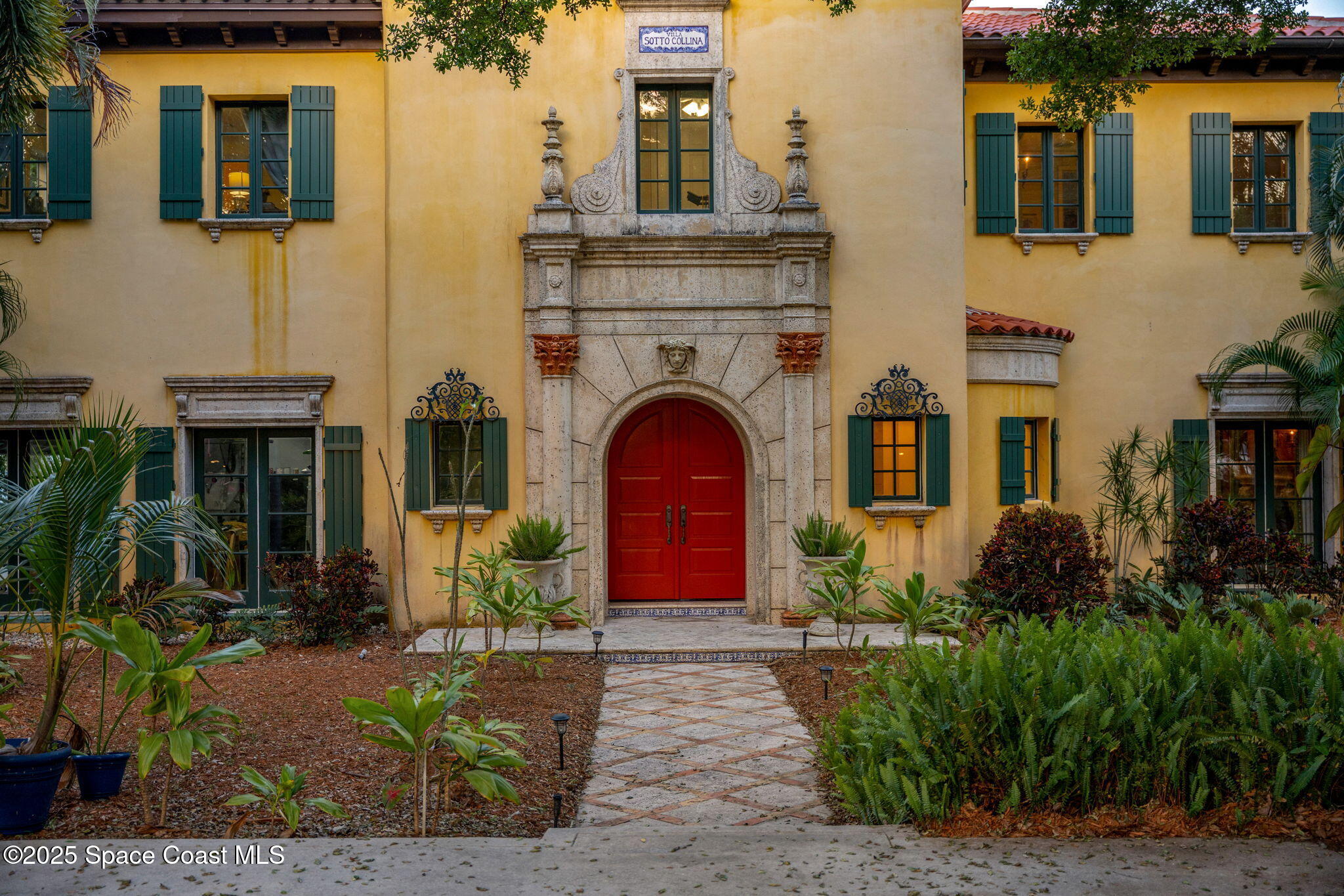 9340 S Tropical Trail