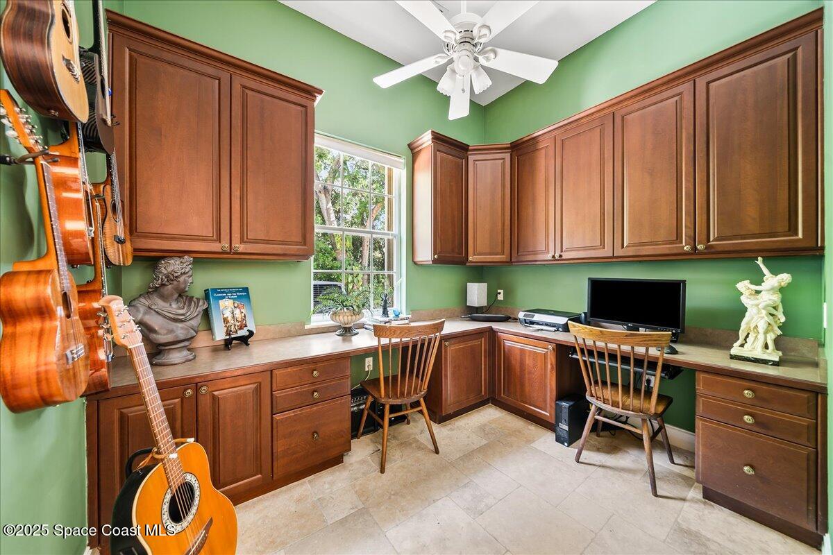 9340 S Tropical Trail