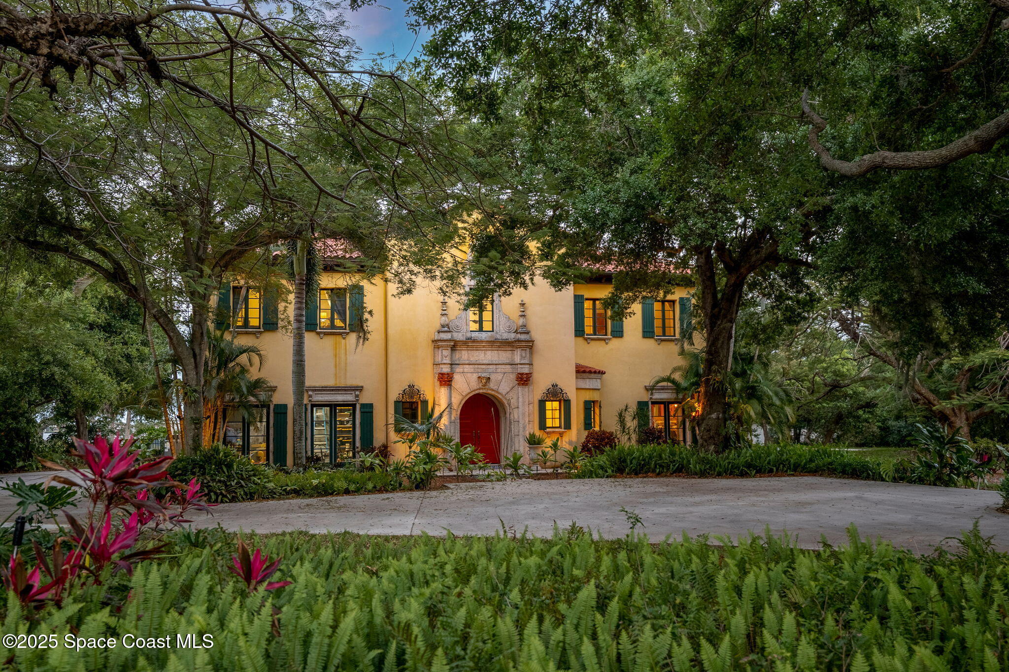 9340 S Tropical Trail