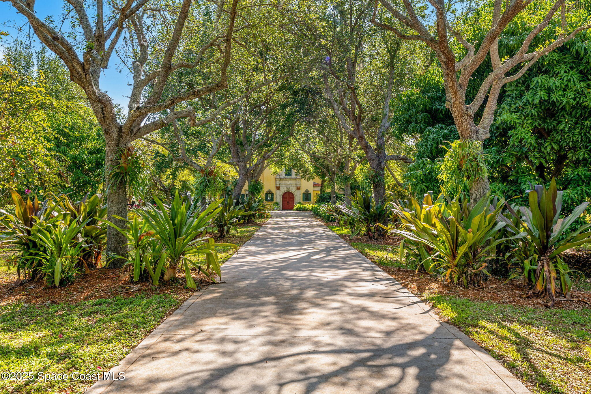 9340 S Tropical Trail