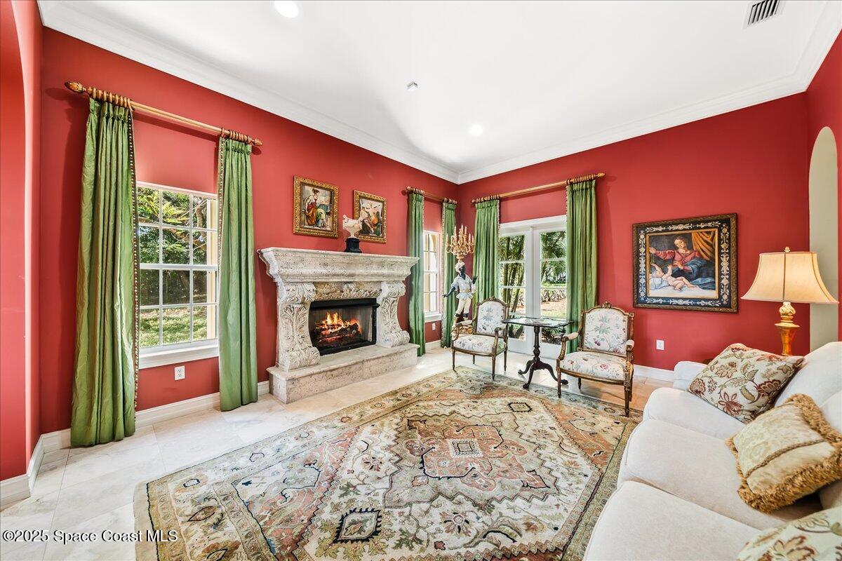 9340 S Tropical Trail