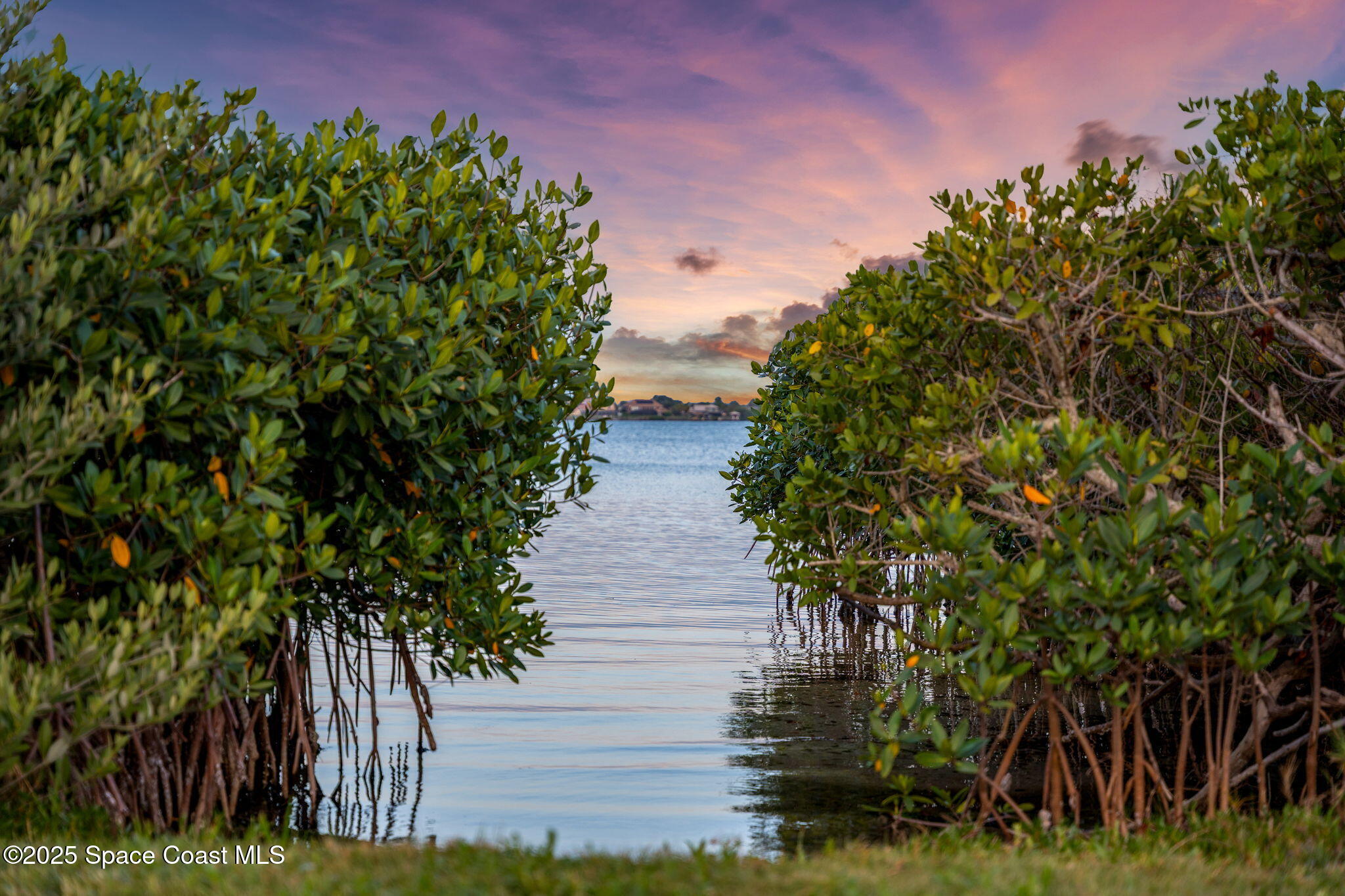 9340 S Tropical Trail