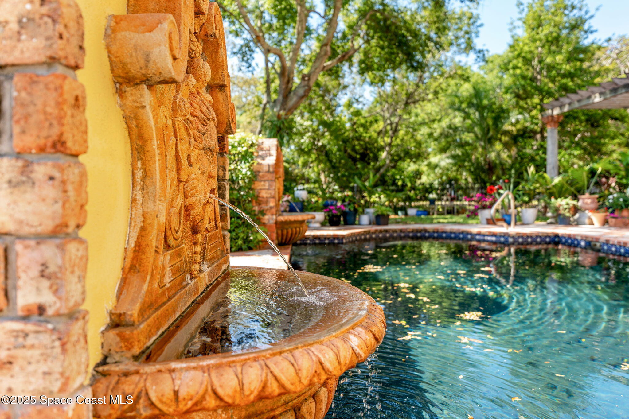 9340 S Tropical Trail