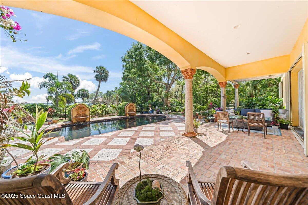 9340 S Tropical Trail