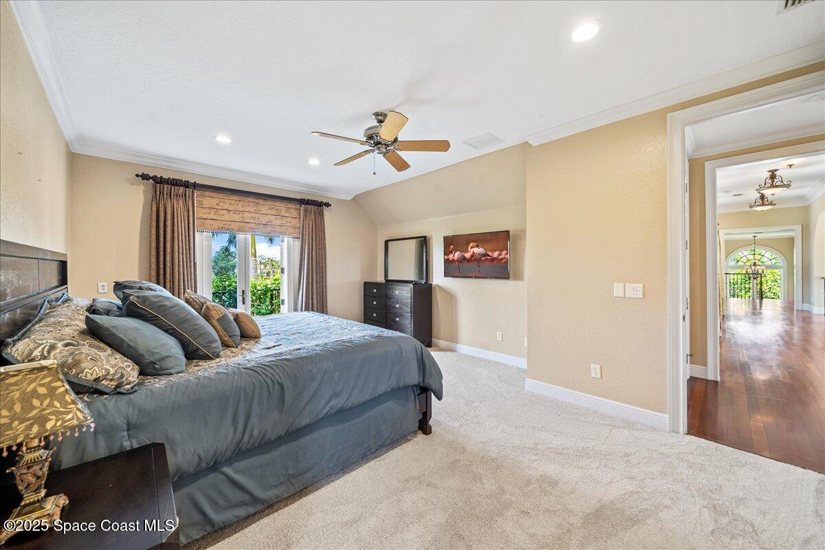 240 Lansing Island Drive