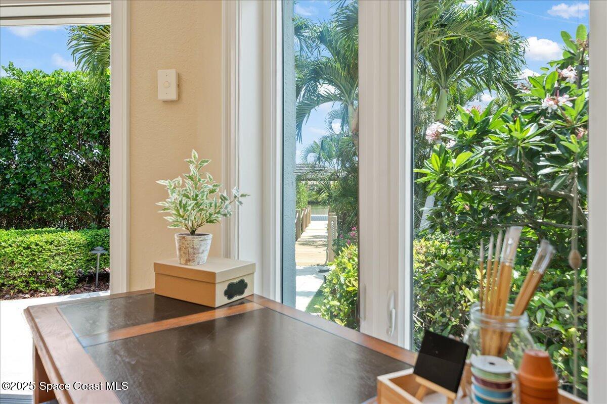 240 Lansing Island Drive