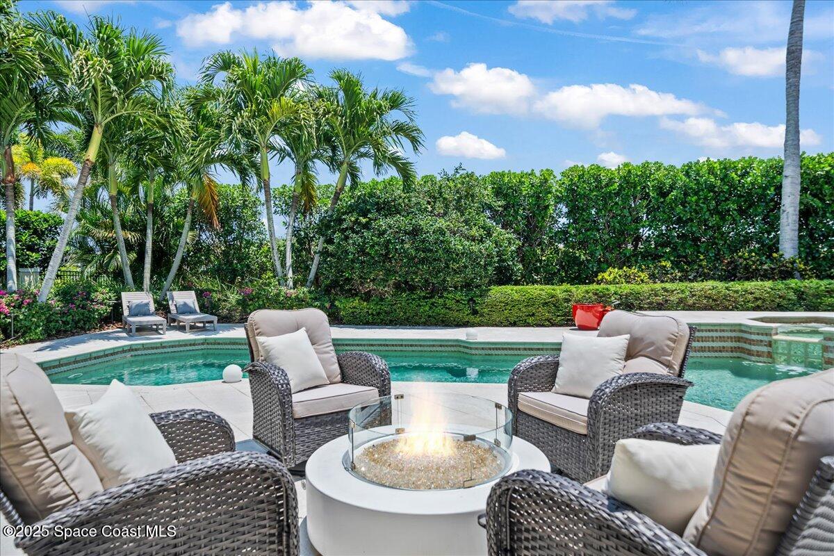 240 Lansing Island Drive