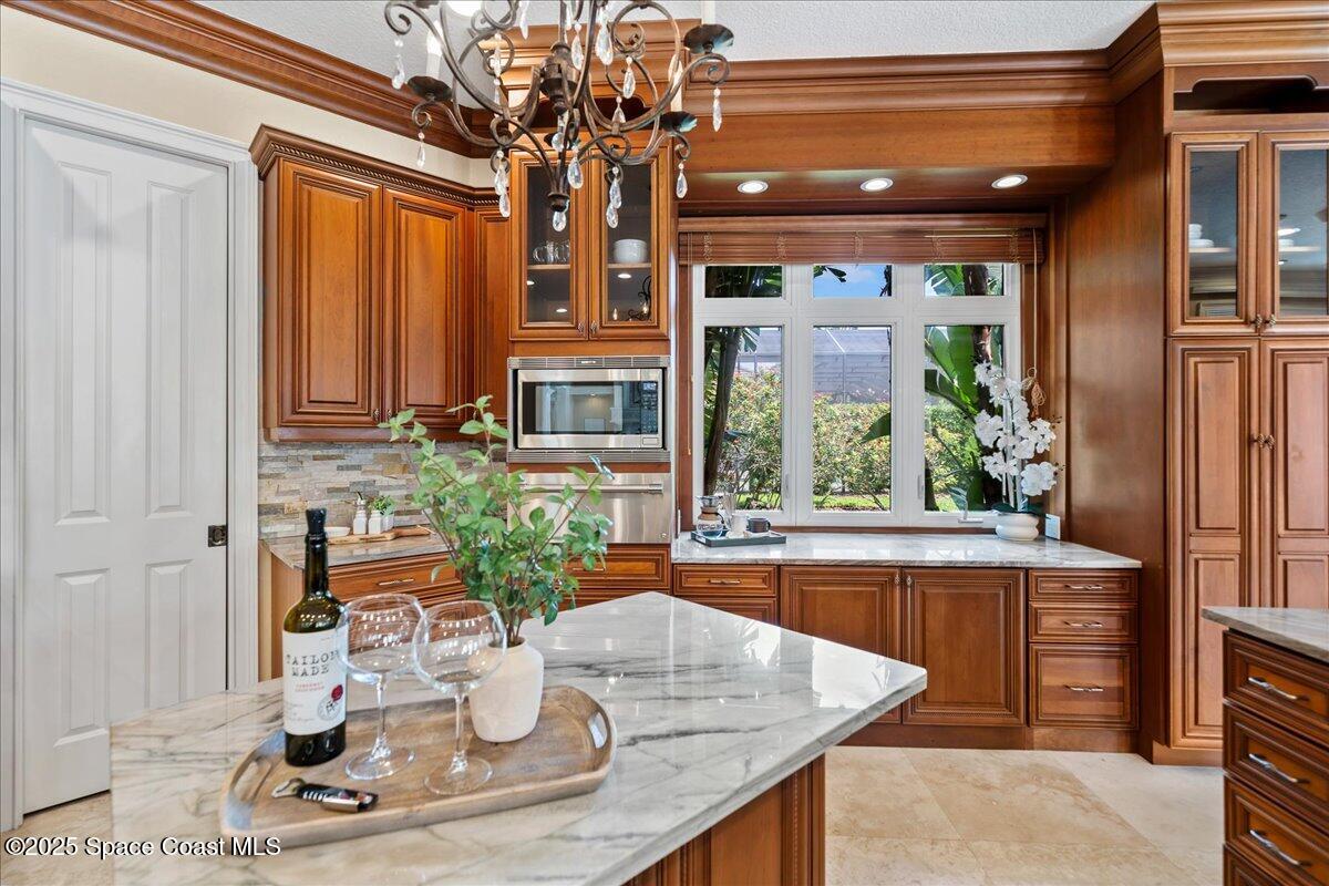 240 Lansing Island Drive