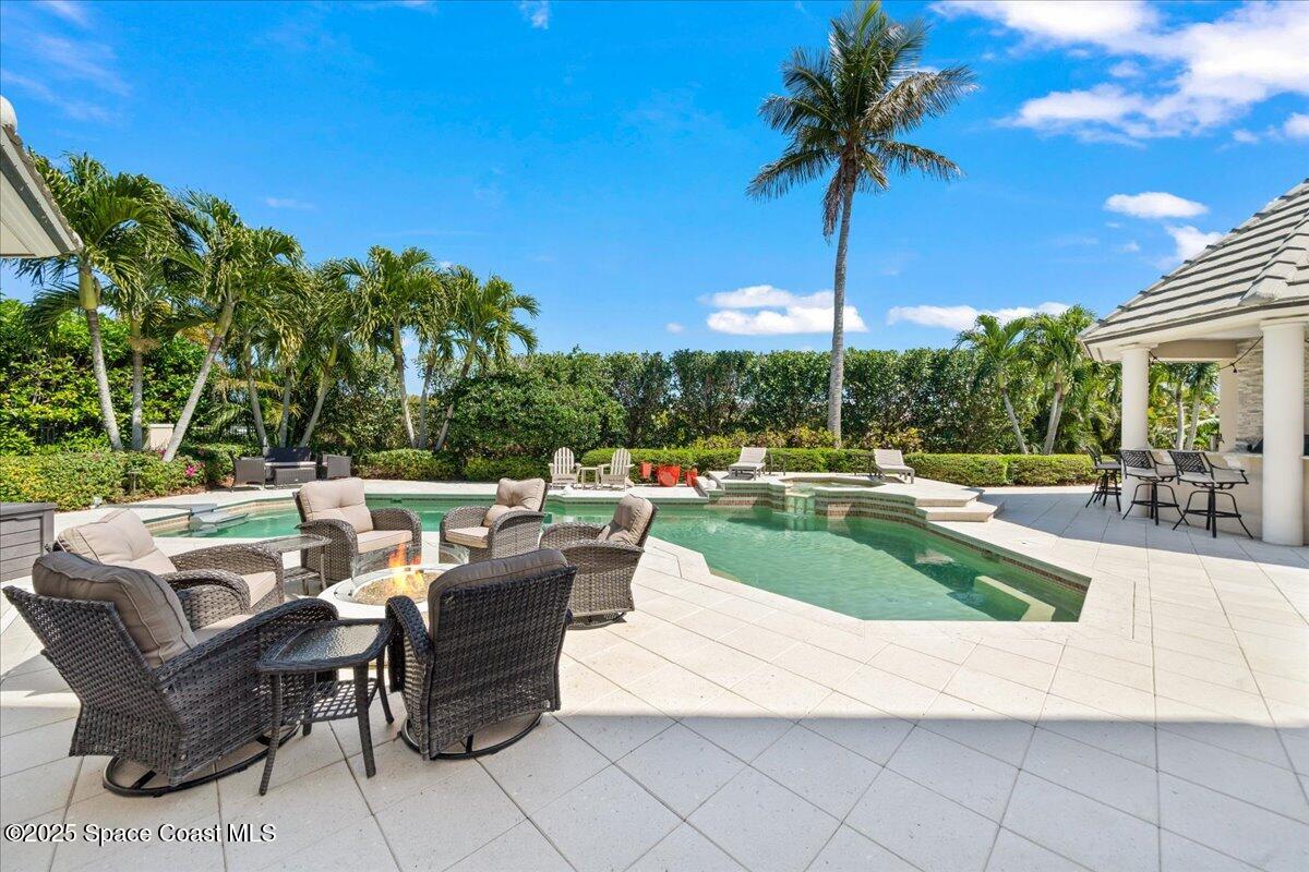 240 Lansing Island Drive