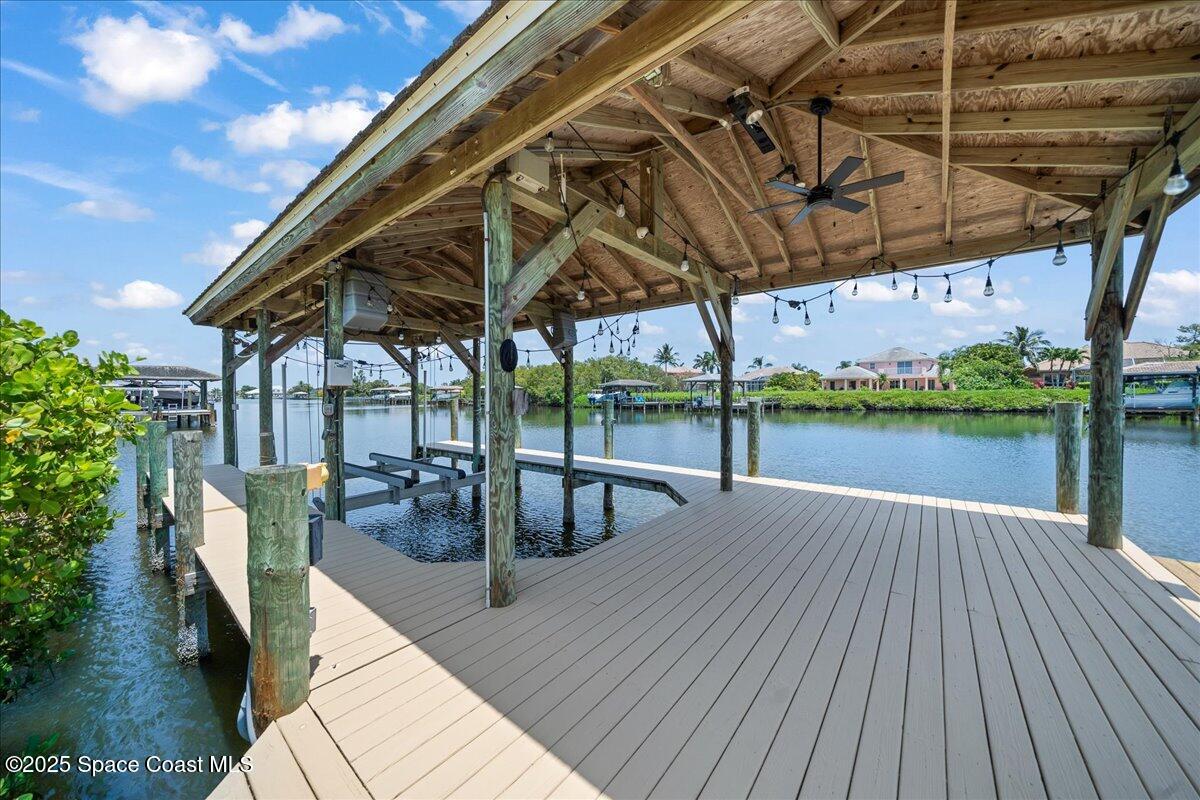 240 Lansing Island Drive