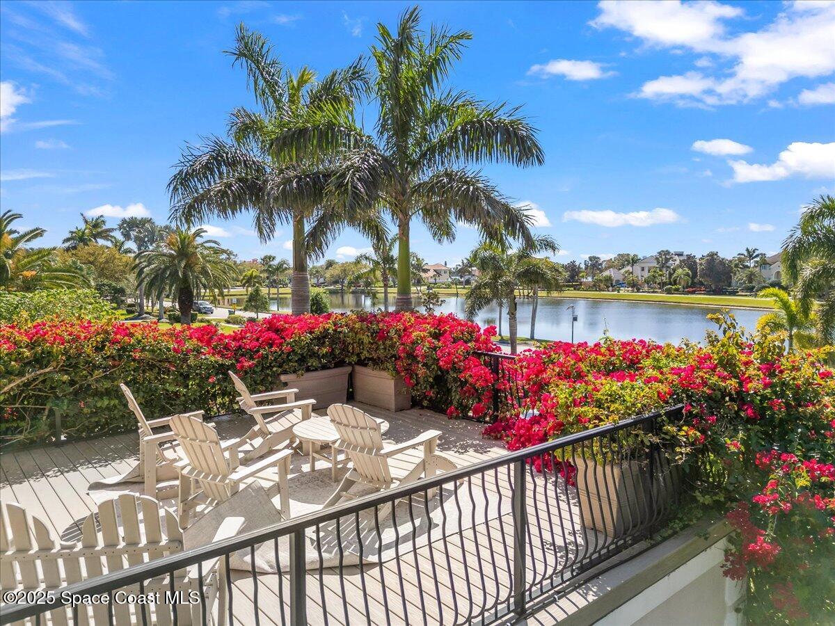 240 Lansing Island Drive