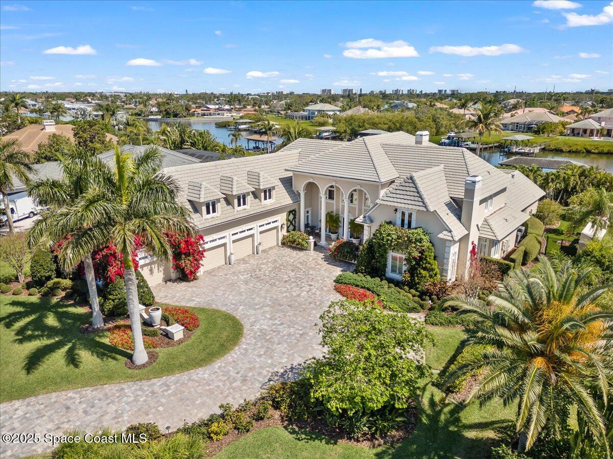 240 Lansing Island Drive