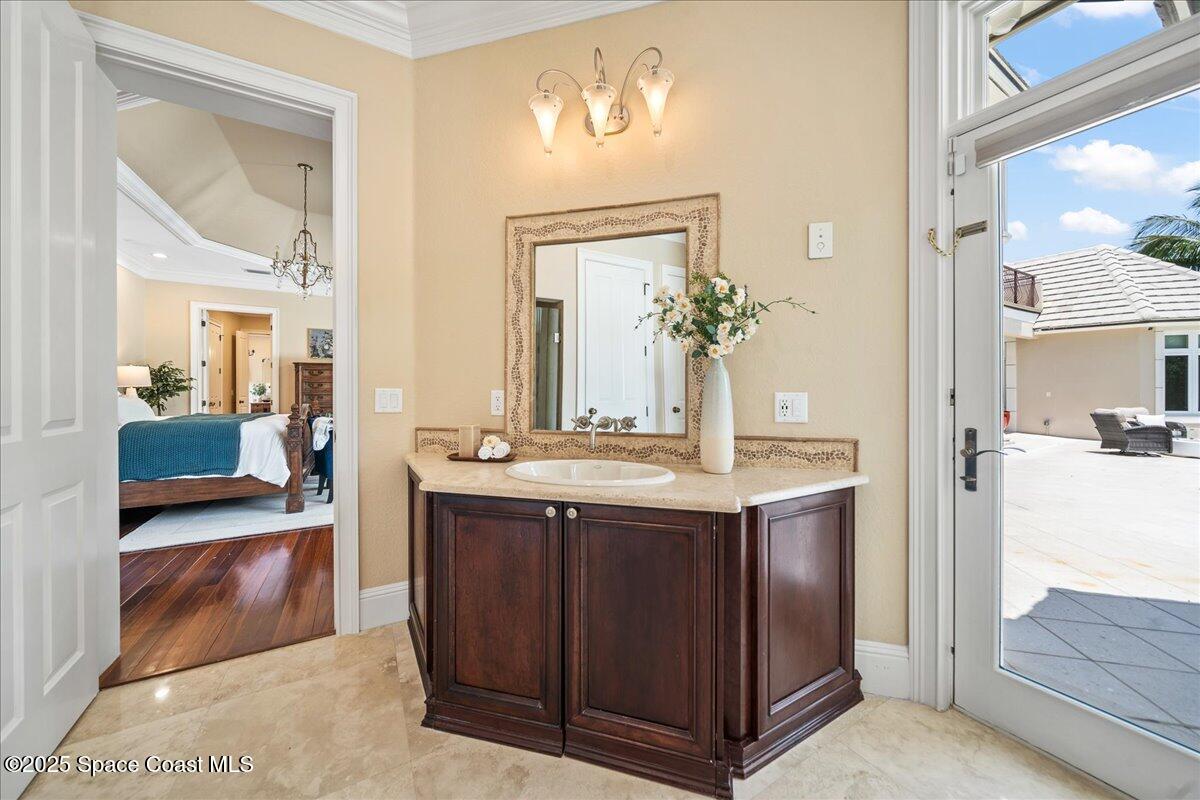 240 Lansing Island Drive