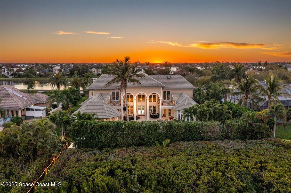 240 Lansing Island Drive