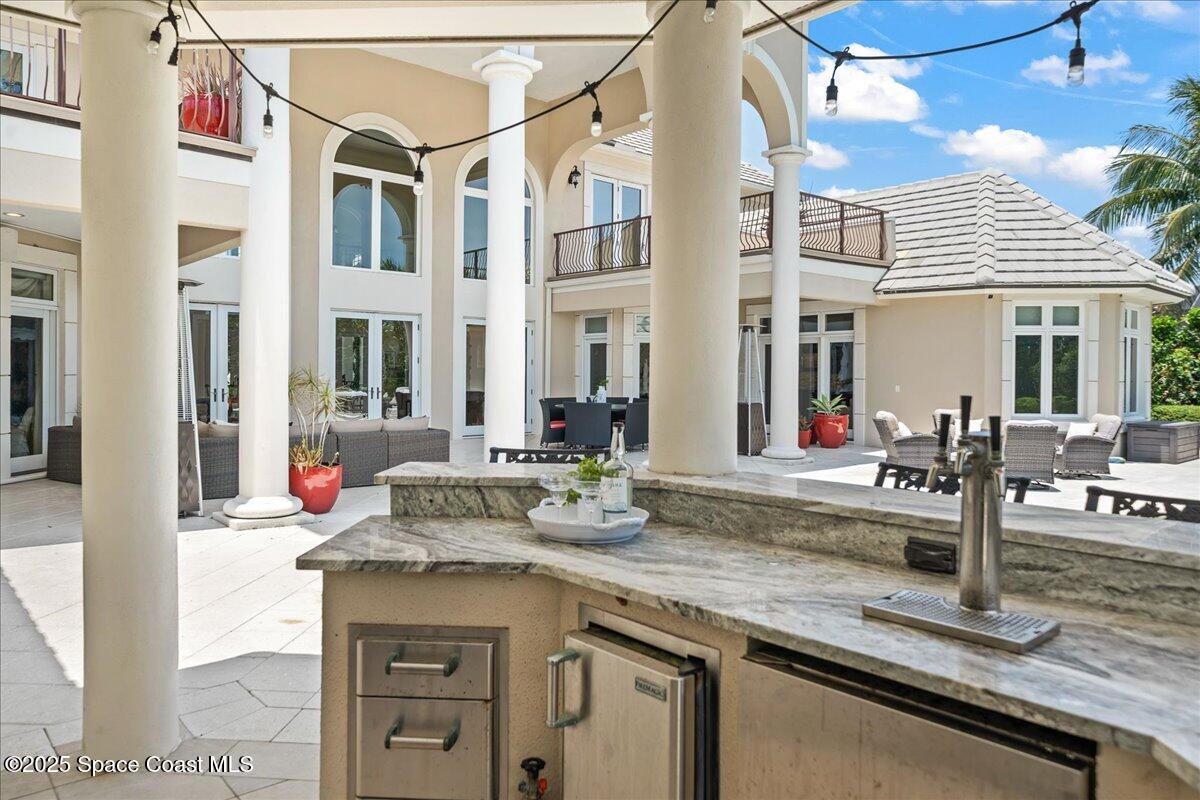 240 Lansing Island Drive