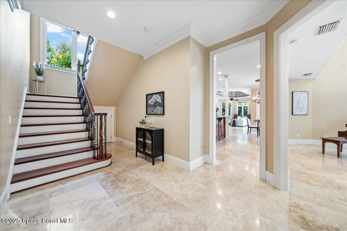 240 Lansing Island Drive