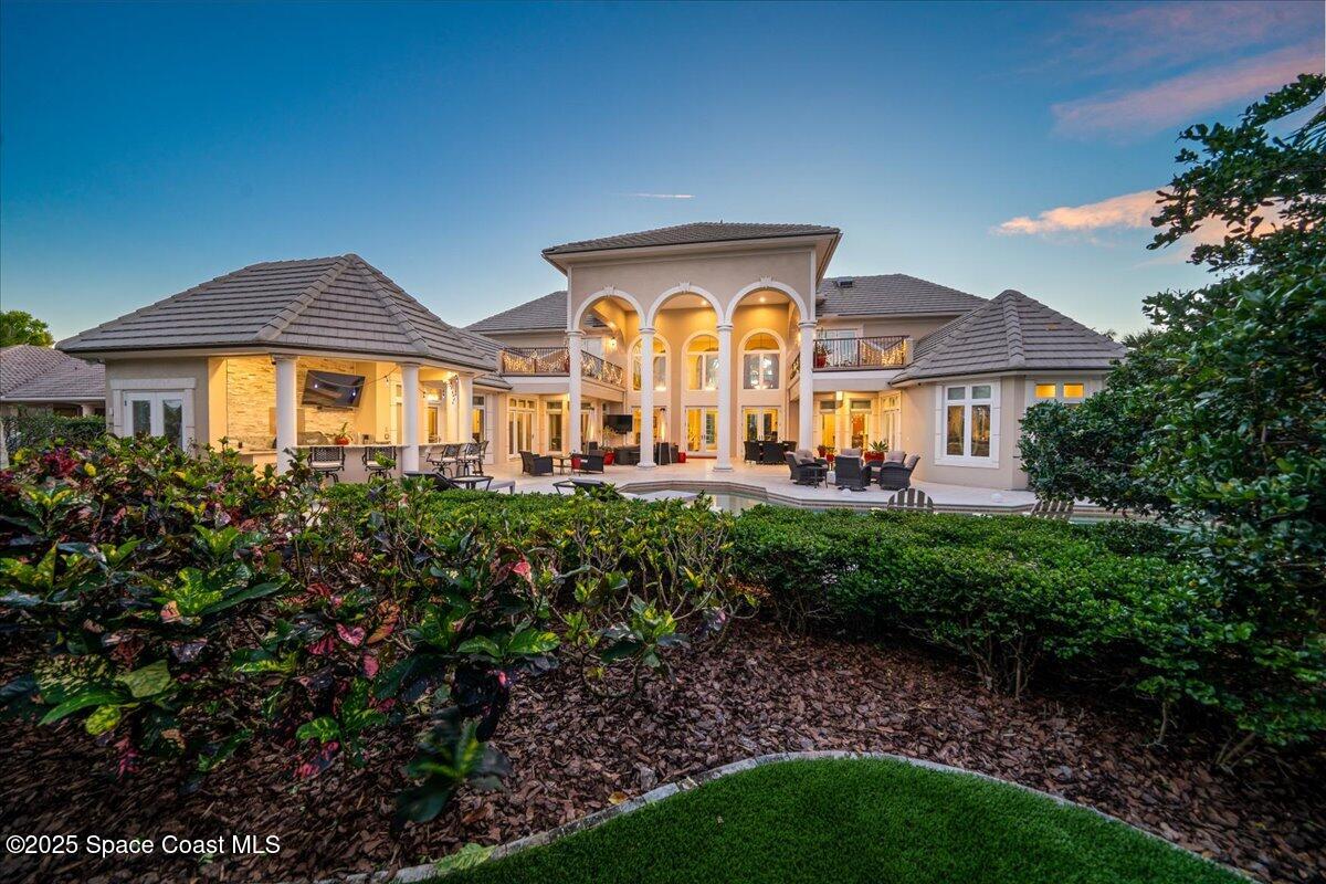 240 Lansing Island Drive