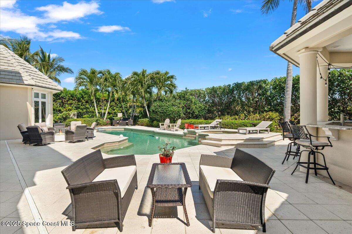 240 Lansing Island Drive