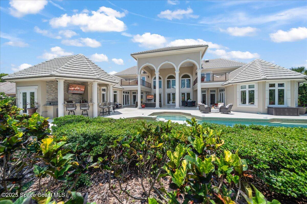 240 Lansing Island Drive