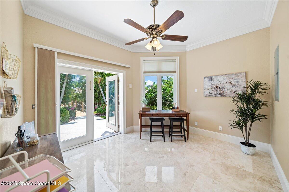 240 Lansing Island Drive