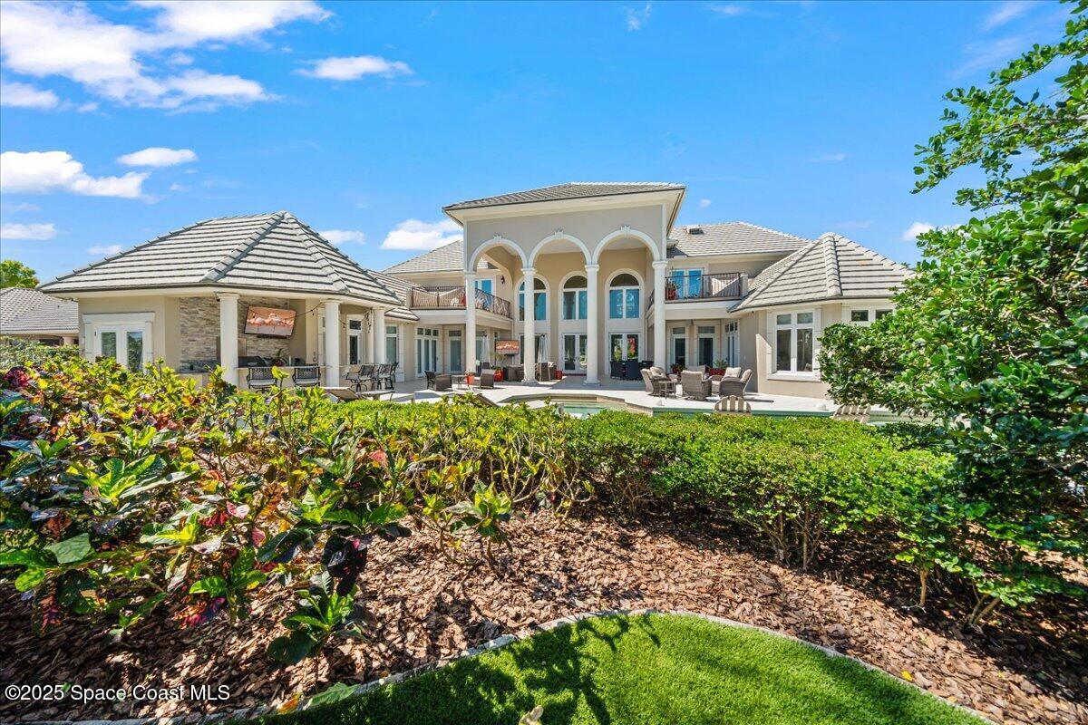 240 Lansing Island Drive