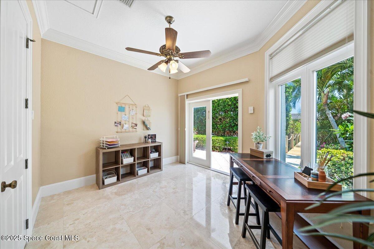 240 Lansing Island Drive