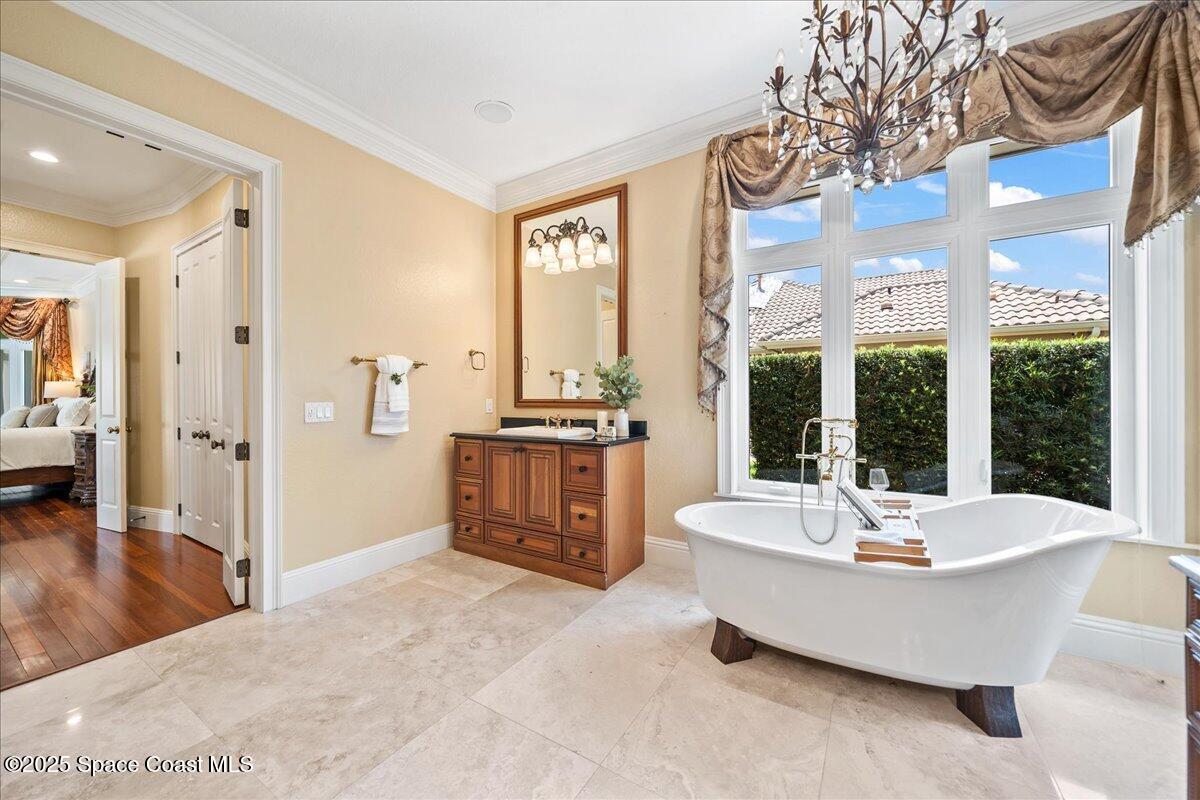 240 Lansing Island Drive