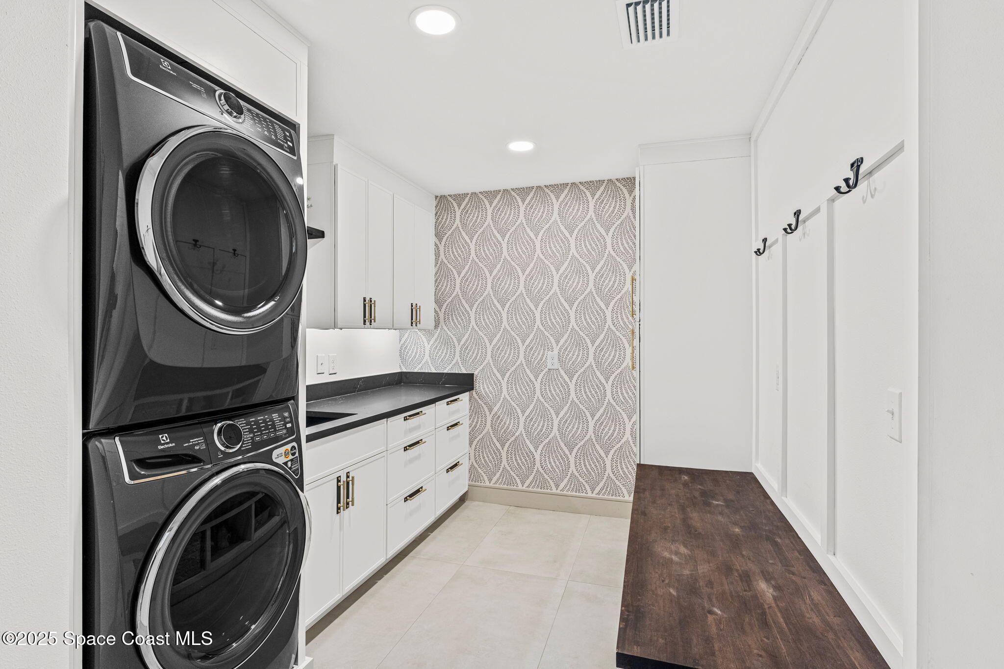303 Deland Avenue