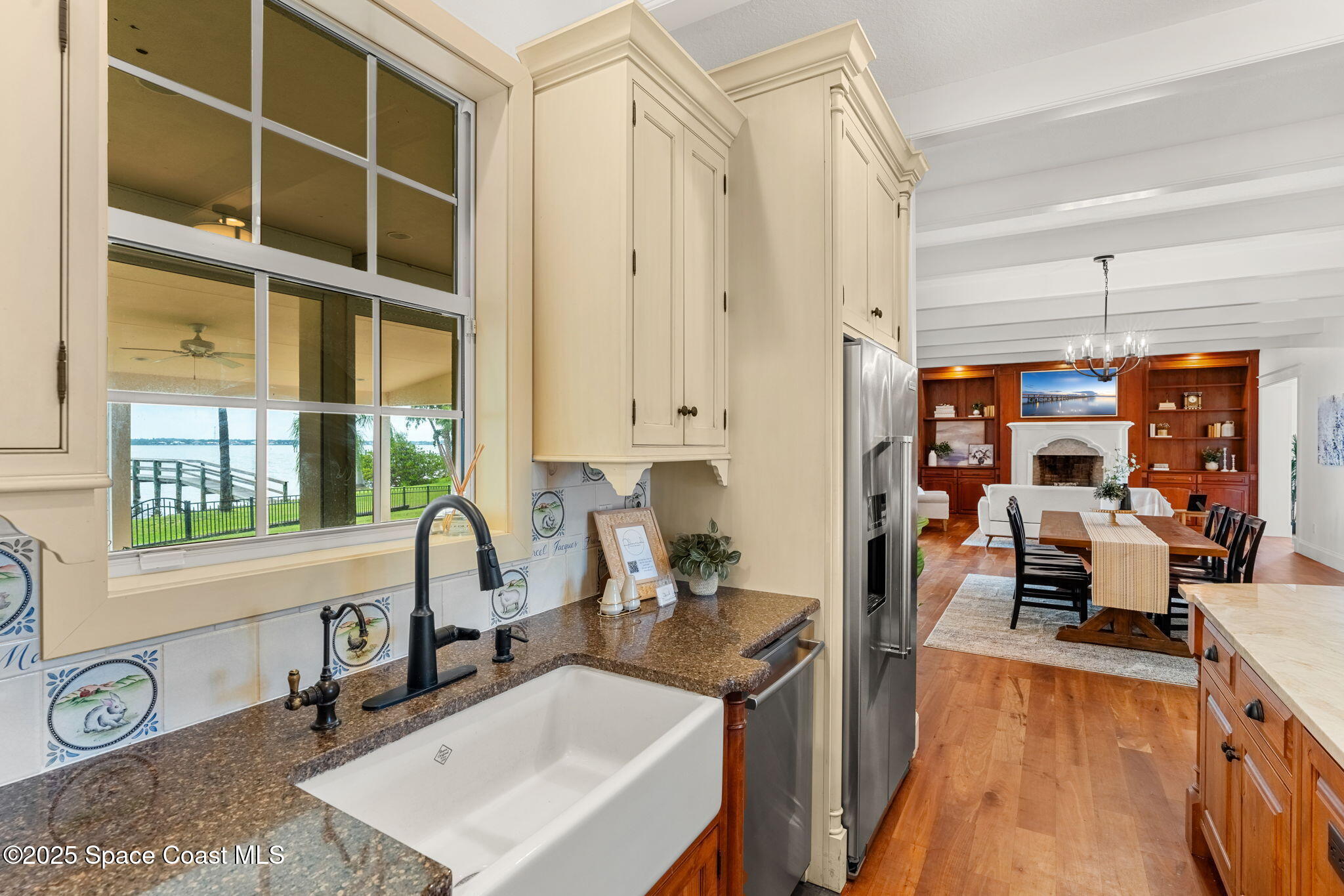 7021 S Tropical Trail