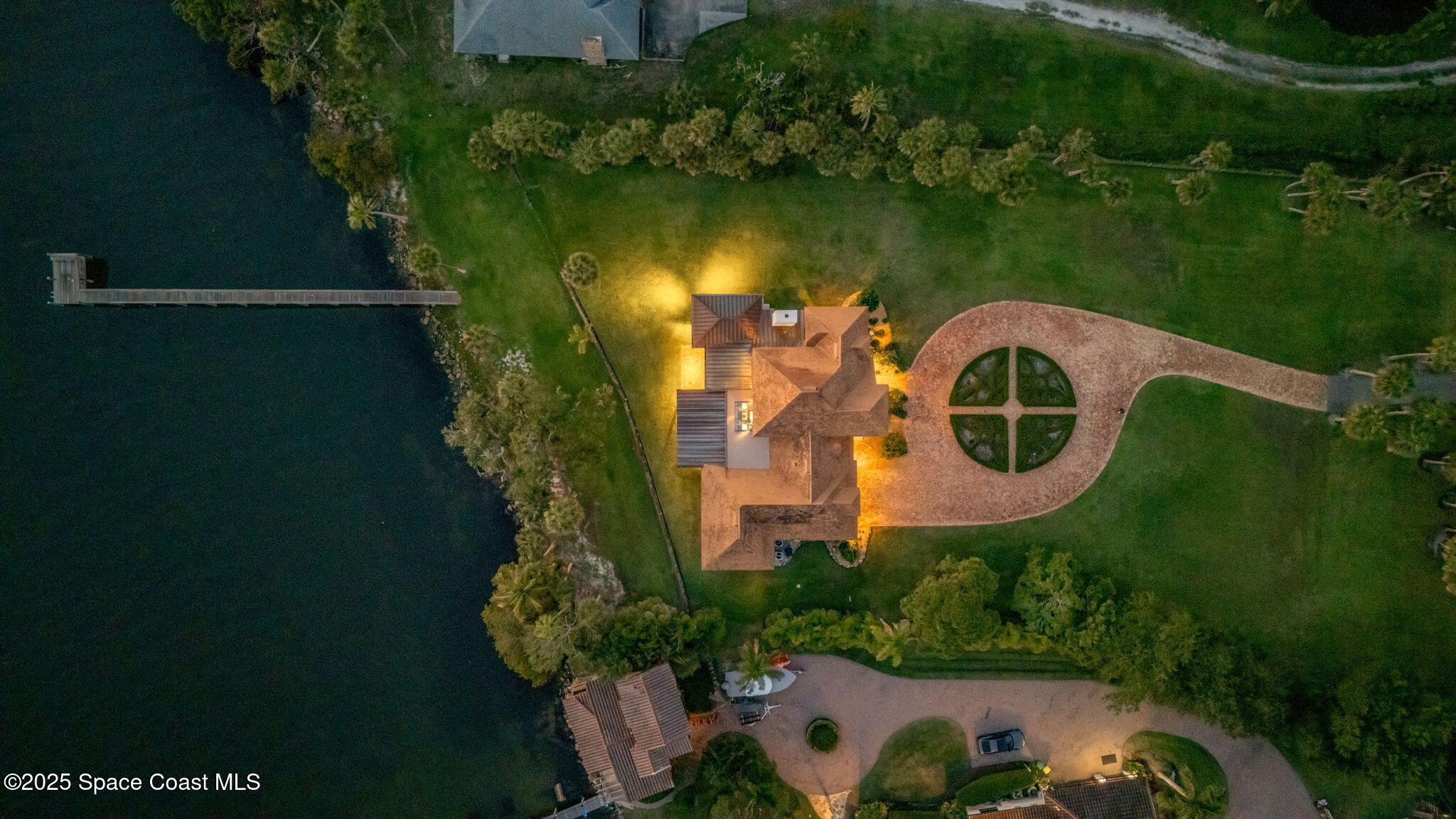 7021 S Tropical Trail