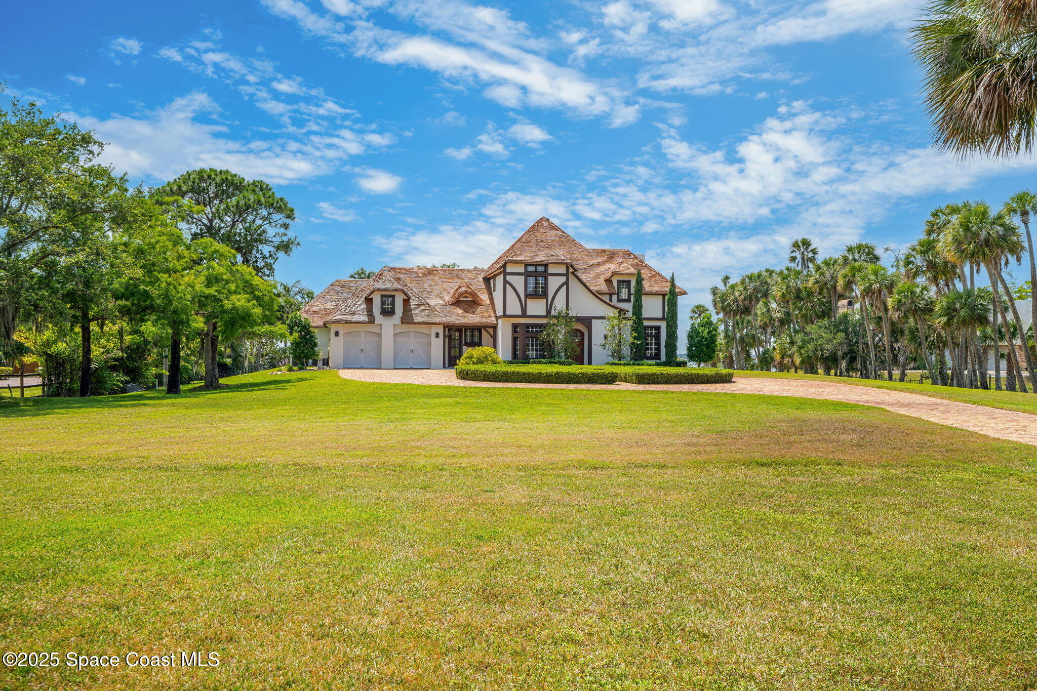 7021 S Tropical Trail